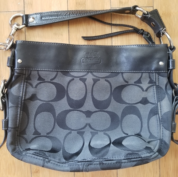 Coach Handbags - Coach shoulder bag
